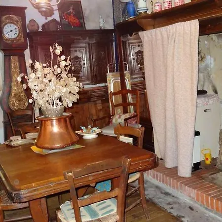 Maison De Charme A Avec Cheminee Et Jardin. Prázdninový dům