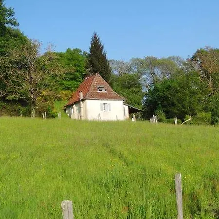 Holiday home Maison De Charme A Avec Cheminee Et Jardin.