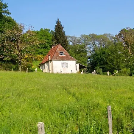 Maison De Charme A Avec Cheminee Et Jardin. Prázdninový dům Teyssieu