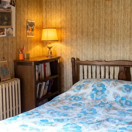 Prázdninový dům Maison De Charme A Avec Cheminee Et Jardin. Teyssieu